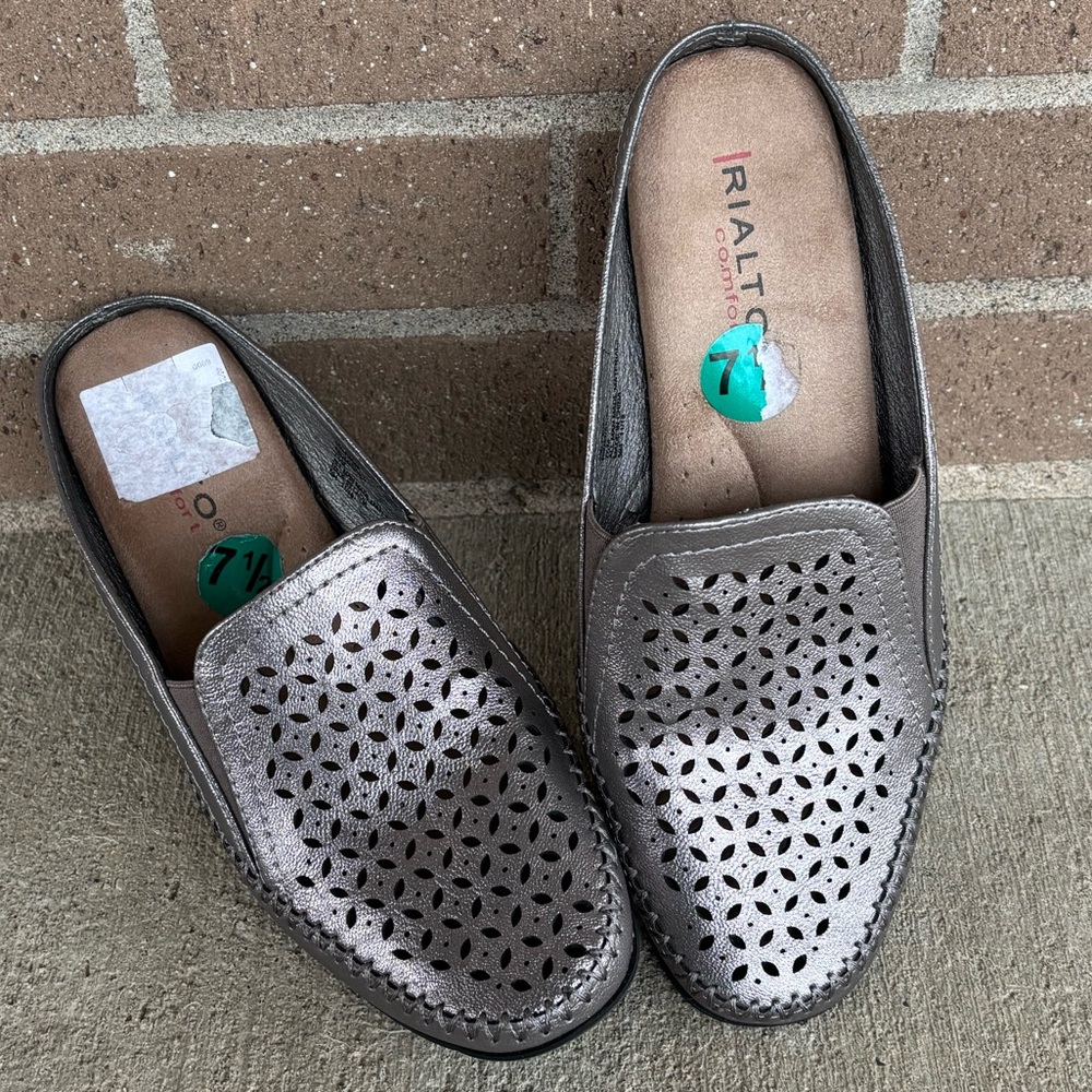 Rialto Women's Metallic Pewter Laser-Cut Slip-On Mules